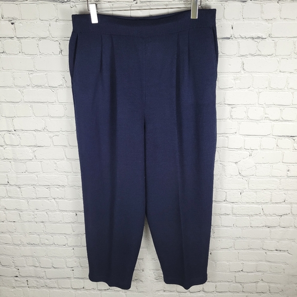 ST JOHN COLLECTION | santana knit pleated cropped pants - Picture 1 of 8